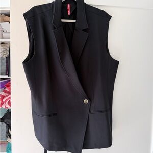SPANX Black Sleeveless Vest
